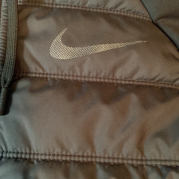Nike Stay Warm Solid Color Sports Training Hooded Padded Jacket - Picture 2 of 5